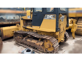 Bulldozer CATERPILLAR D4C: photos 2