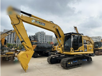 Pelle sur chenille KOMATSU PC200-8