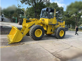 Chargeuse sur pneus KOMATSU WA320
