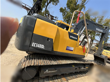 Pelle sur chenille VOLVO EC140DL