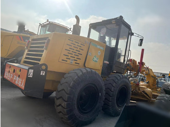 Niveleuse XCMG GR1803