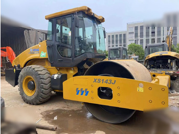 Compacteur XCMG XS143J
