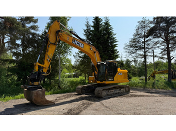 Pelle sur chenille JCB 220X