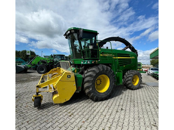 Ensileuse JOHN DEERE 7400