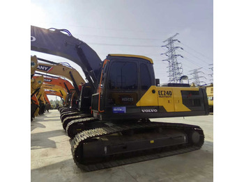 Pelle sur chenille VOLVO EC240DL
