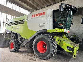 Moissonneuse-batteuse CLAAS Lexion 760