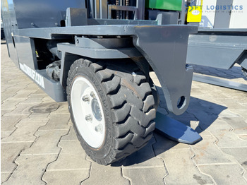 Chariot multidirectionnel COMBILIFT C3000 / DUPLEX - 4100MM / DIESEL / FREE LIFT / CABIN / LIKE NEW: photos 2