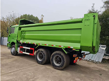 Camion citerne SHACMAN