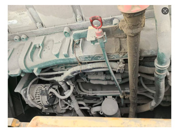 Moteur pour Pelle VOLVO D16: photos 2