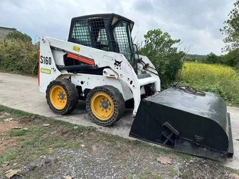 Mini chargeuse BOBCAT S160