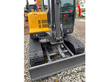 Pelle sur chenille High Quality Used Volvo EC60D Excavator for Sale 6 Ton Compact Machine, Excellent Condition, Ready for Work!: photos 5
