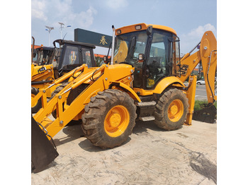 Tractopelle JCB 3CX