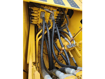 Pelle sur chenille Komatsu PC 200: photos 3