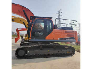 Pelle DOOSAN DX300LC