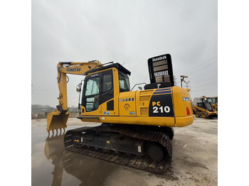 Pelle sur chenille KOMATSU PC210
