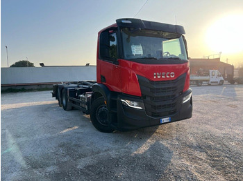 Camion ampliroll neuf IVECO X-WAY AD260 NUOVO TARGATO SCARRABILE: photos 2