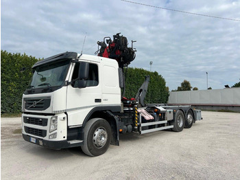 Camion ampliroll VOLVO FM11