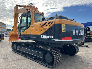 Pelle sur chenille HYUNDAI