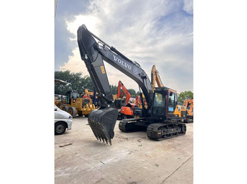 Pelle sur chenille VOLVO EC210DL