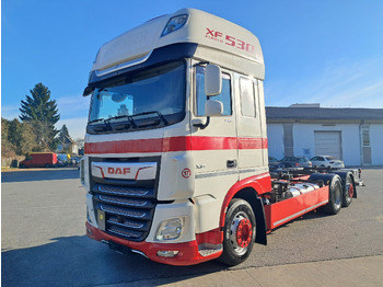 Camion porte-conteneur/ Caisse mobile DAF
