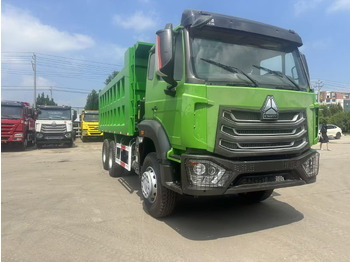 Camion fourgon SINOTRUK HOWO