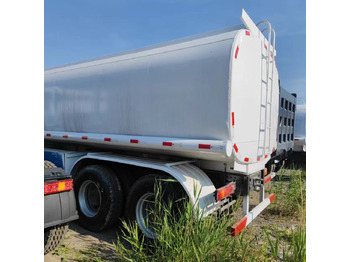 Camion citerne SINOTRUK HOWO