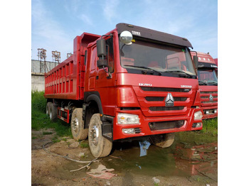 Camion fourgon SINOTRUK HOWO
