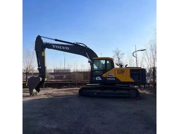 Pelle sur chenille VOLVO EC200