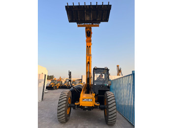 Chariot télescopique JCB 530-70: photos 2 Chariot télescopique JCB 530-70: photos 2