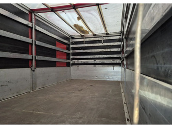 Camion à rideaux coulissants Nissan ATLEON 3.0 150KM: photos 5 Camion à rideaux coulissants Nissan ATLEON 3.0 150KM: photos 5