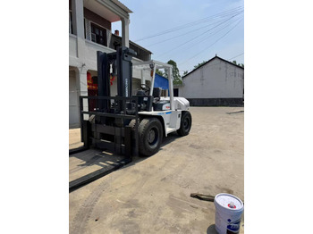 Chariot élévateur diesel TCM