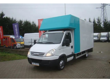 Fourgon grand volume IVECO Daily