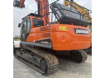 Pelle sur chenille DOOSAN DX300