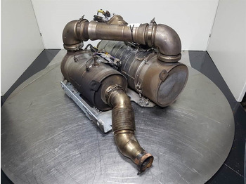 Moteur et pièces pour Engins de chantier Sennebogen 818 - Exhaust system/Auspuff/Uitlaat: photos 2 Moteur et pièces pour Engins de chantier Sennebogen 818 - Exhaust system/Auspuff/Uitlaat: photos 2