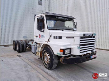 Châssis cabine SCANIA 92