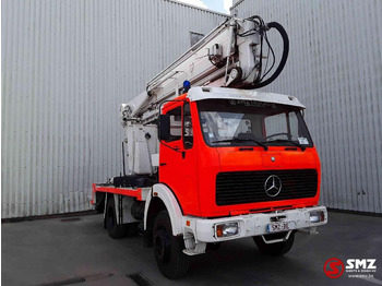 Camion MERCEDES-BENZ