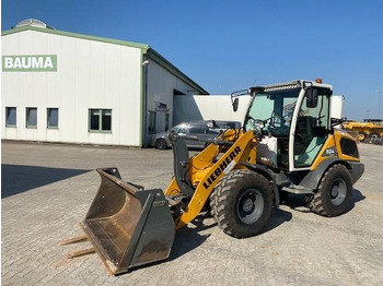 Chargeuse sur pneus LIEBHERR L 504