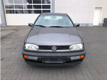 Berline Volkswagen Golf 1.8 GL Klima: photos 5