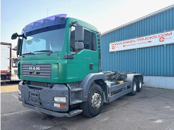 Camion ampliroll MAN TGA 26.360