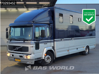 Camion bétaillère VOLVO FL6 180