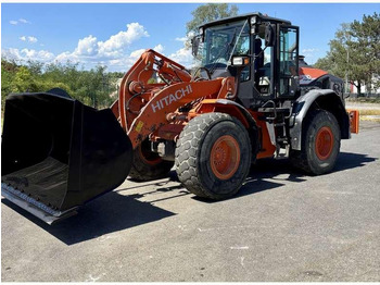 Chargeuse sur pneus HITACHI ZW180
