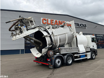 Camion vidangeur MAN TGS 26.320