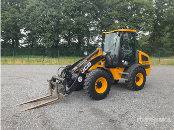 Chargeuse sur pneus JCB 409