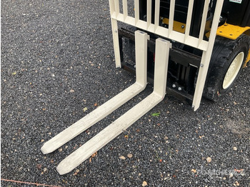 Chariot élévateur diesel 2023 Yale GP3.0N (Unused) Forklift: photos 5 Chariot élévateur diesel 2023 Yale GP3.0N (Unused) Forklift: photos 5