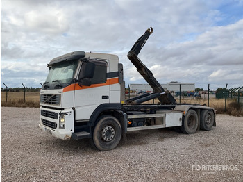 Camion ampliroll VOLVO FM12