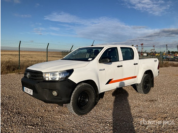 Pick-up TOYOTA Hilux