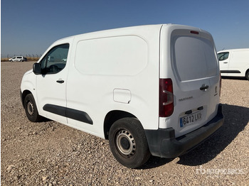 Véhicule utilitaire PEUGEOT Partner
