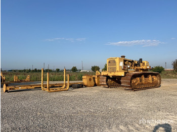 Poseur de canalisations CATERPILLAR