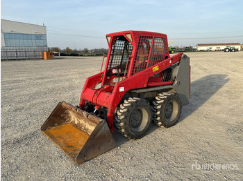 Mini chargeuse BOBCAT S130