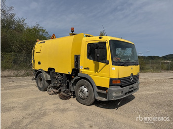 Balayeuse de voirie MERCEDES-BENZ Atego